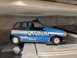 Fiat Punto Polizei 1:24 Burago