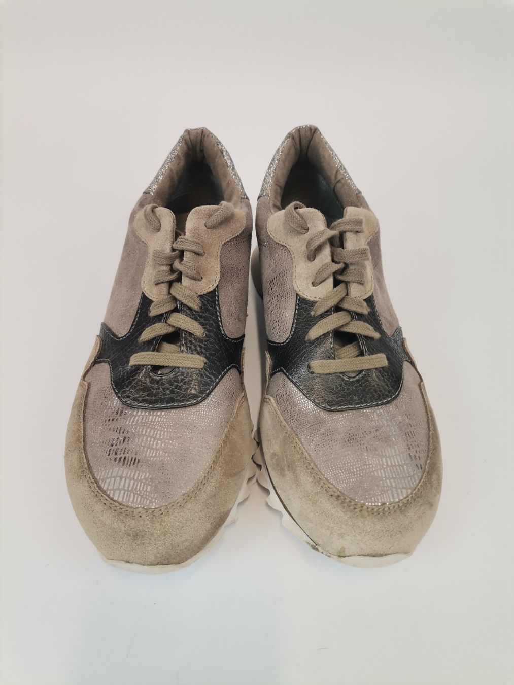Tamaris Scarpe da donna: TAMARIS Trend Sneaker Damen Gr. 41 – Usato da Schaffhausen venduto da Restwert_SH 1