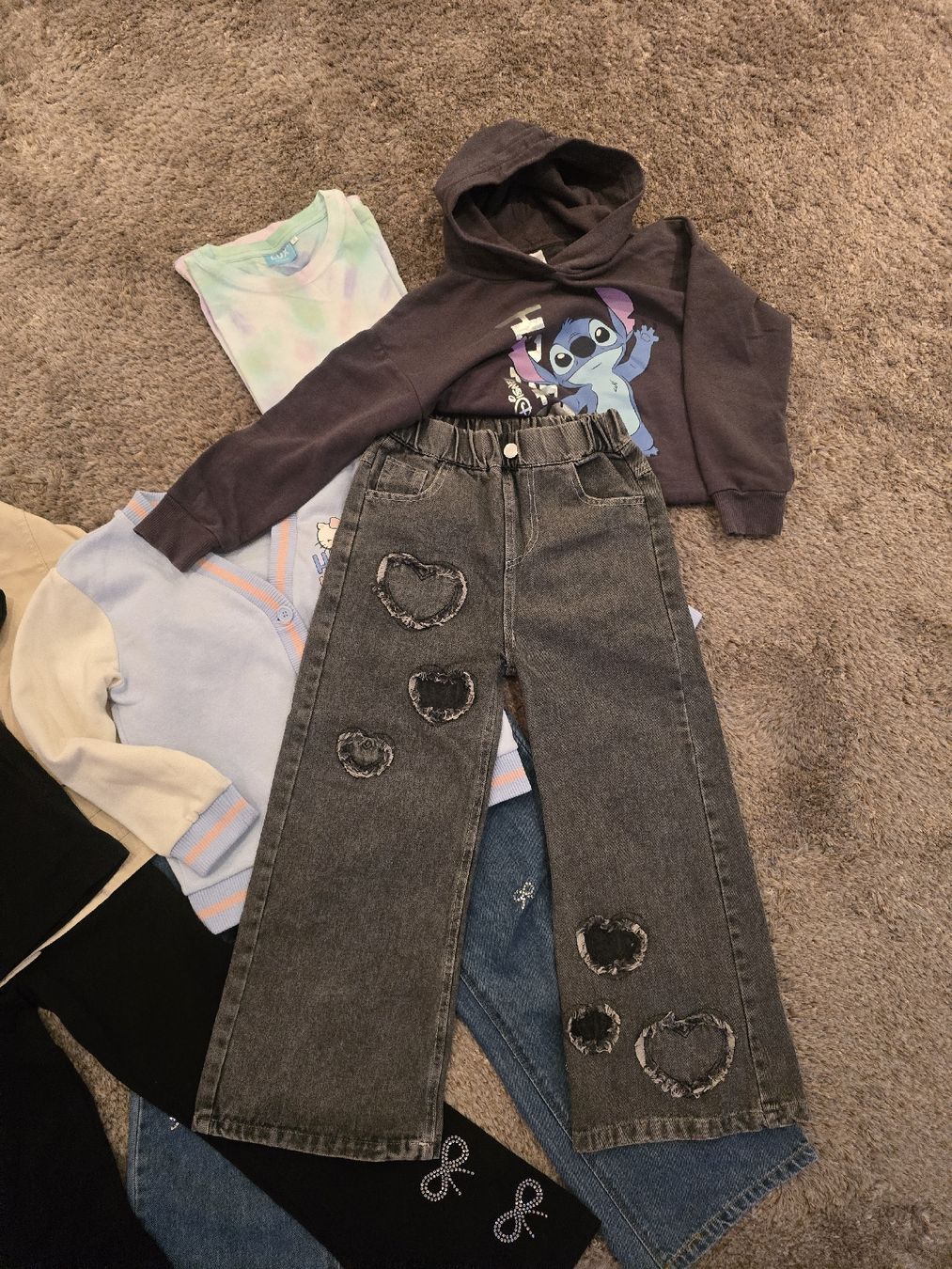 H&M Kleiderpakete & -sets: Kleiderpaket "6- 8 Jahre alt "  – Gebraucht aus Rorschacherberg von Olgamedved 6