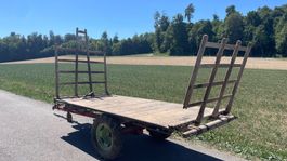 Triebachsanhänger zu Aebi AM 53 mit Holzstützen