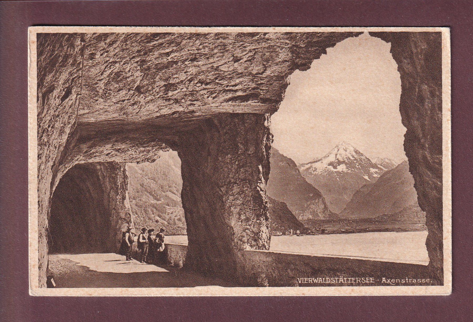 Cartes postales: AXENSTRASSE - Leute - Bristenstock – D'occasion à Pully par nicecards