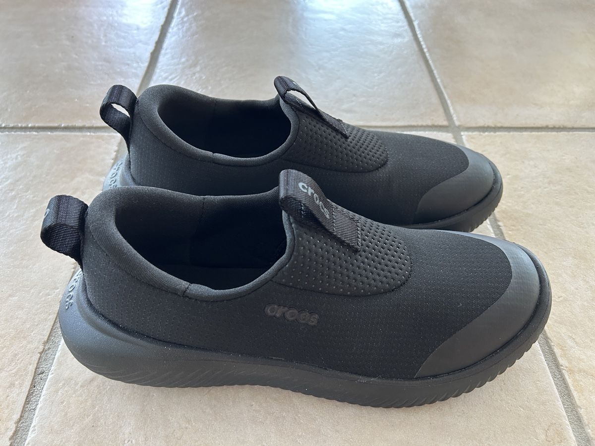 Crocs Scarpe da uomo: Neue Crocs Mellow Ease Sneaker Schuhe  – Nuovo (secondo la descrizione) da Beatenberg venduto da nonnkari 2