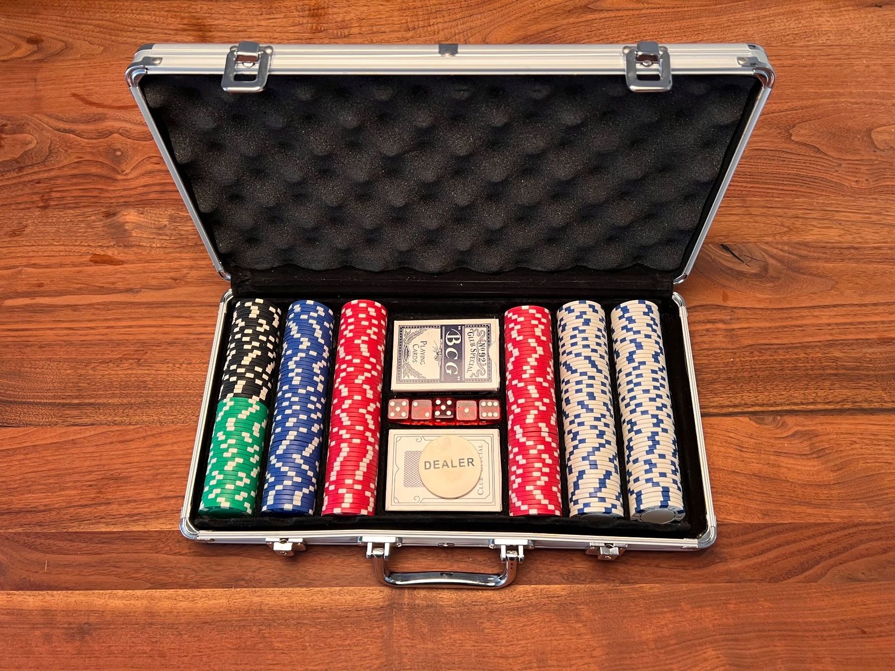 Spiele: Pokerset – Gebraucht aus Schaffhausen von Nanaimo