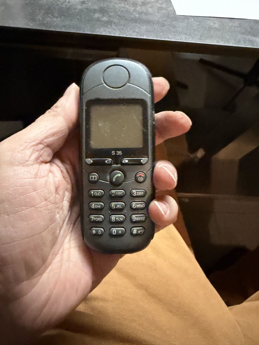 Siemens Telefoni cellulari / Smartphones: Siemens S35 mit Akku ungetestet – Usato da Wettingen venduto da NickInc 1