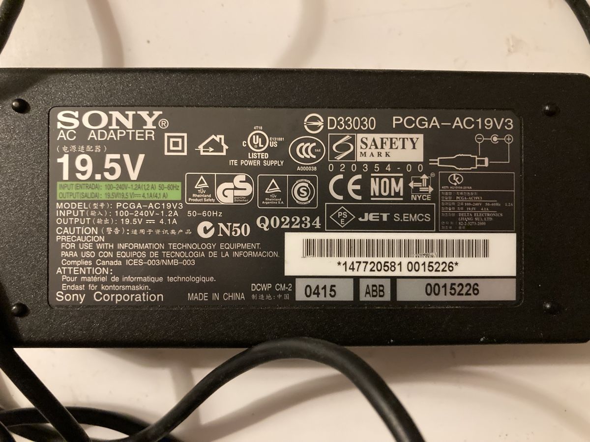 Sony Ladegerät: Sony PCGA-AC19V3 AC Adapter Ladegerät – Gebraucht aus Flawil von rcnkr 1