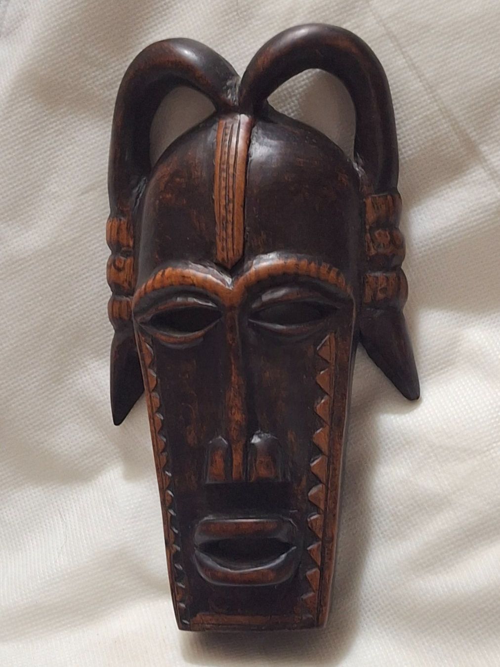 Internationale Kunst: alte afrikanische Maske aus Holz. hangeschnitzt, 22 cm – Gebraucht aus Münchenbuchsee von babilibern 3