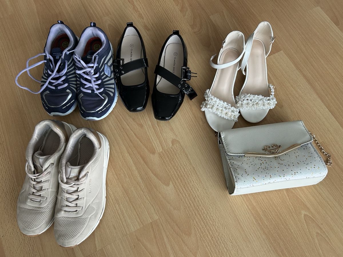 Scarpe per ragazze: Schöne Schuhe – Usato da Winterthur venduto da SoarEagle