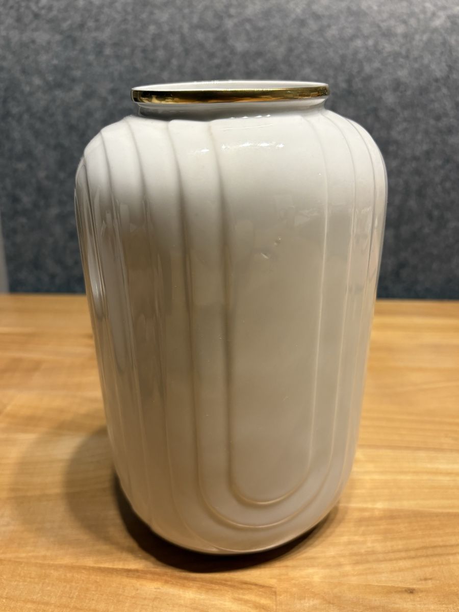 Vasi & Recipienti: Blumenvase Keramik weiss mit Goldrand – Nuovo (secondo la descrizione) da Rümlang venduto da euqinom16