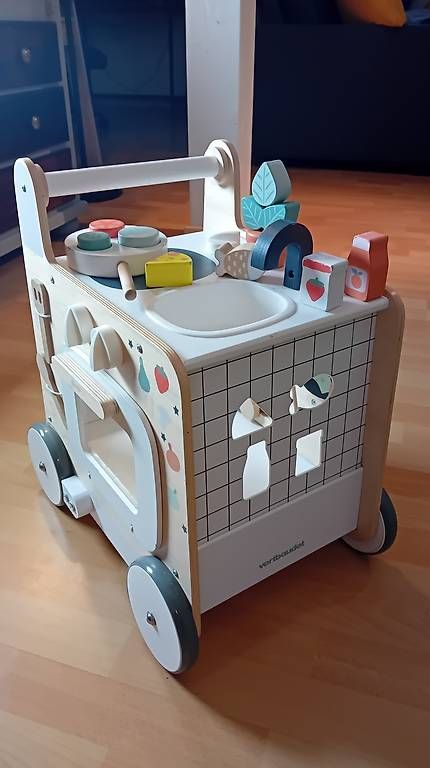 Giocattoli: Chariot de marche cuisine – Usato da Echichens venduto da CSMery