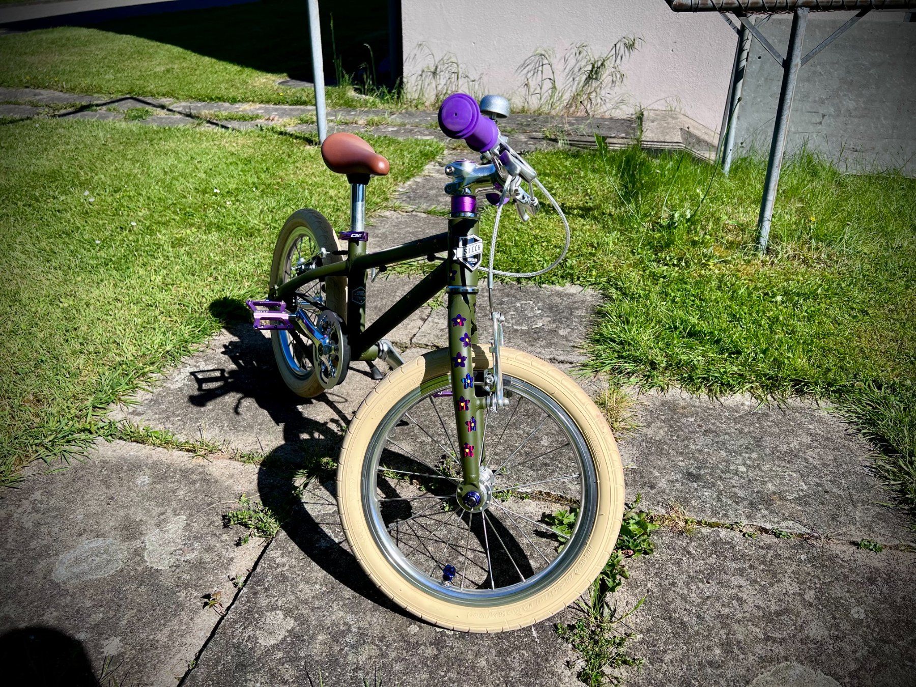 Siech Biciclette: Siech Junior 16 Army Green, purple customized – Usato da Niederweningen venduto da Kuti 2