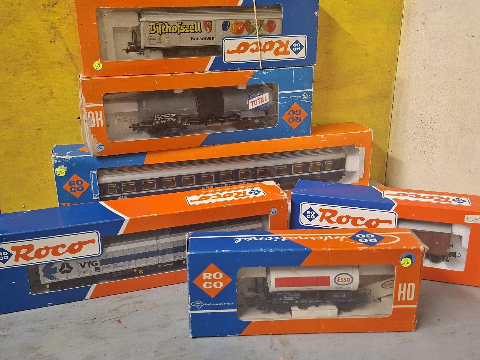 Roco Modelleisenbahnen: 6 wagons Roco – Neu (gemäss Beschreibung) aus Monthey von Jmbois