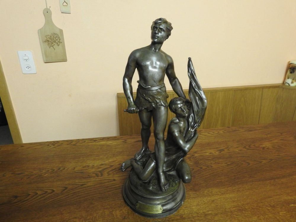 Sculture & Statue: SCULPTURE "MEDAILLE AU SALON"  CH.PERRON – Usato da L'Auberson venduto da VR4Z1990A