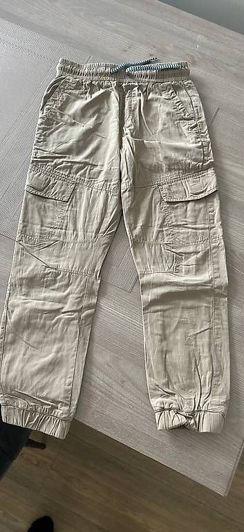 Pantalons: Mädchenhose – D'occasion à Bürglen TG par olg_v7f7