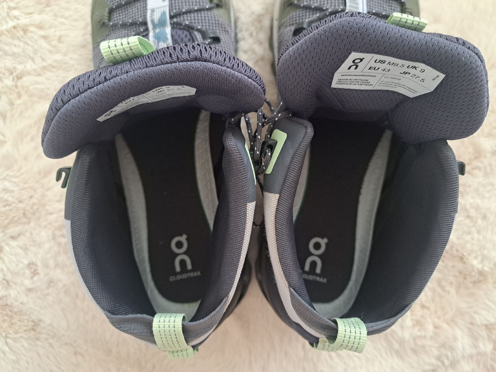 On Chaussures hommes: On Cloud Waterproof Schuhe Grösse EU 43 – D'occasion à Steffisburg par Ch_Leo2865 6