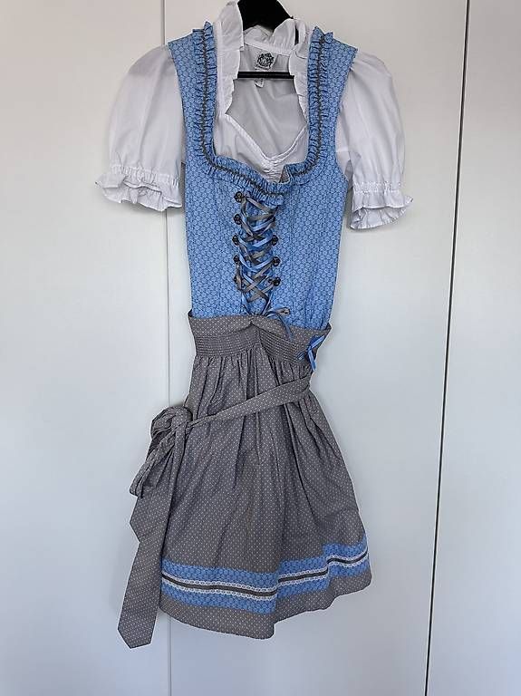Kleider: Dirndl mit Bluse blau grau 38/40 - Country Line Trachtenmode – Gebraucht aus Zürich von kat_tl7x