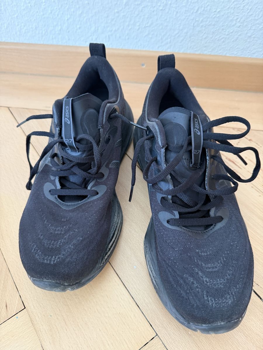 Asics Scarpe da uomo: Asics Cumulus 27 (44.5) – Usato da Bern venduto da Laufsport3000 1