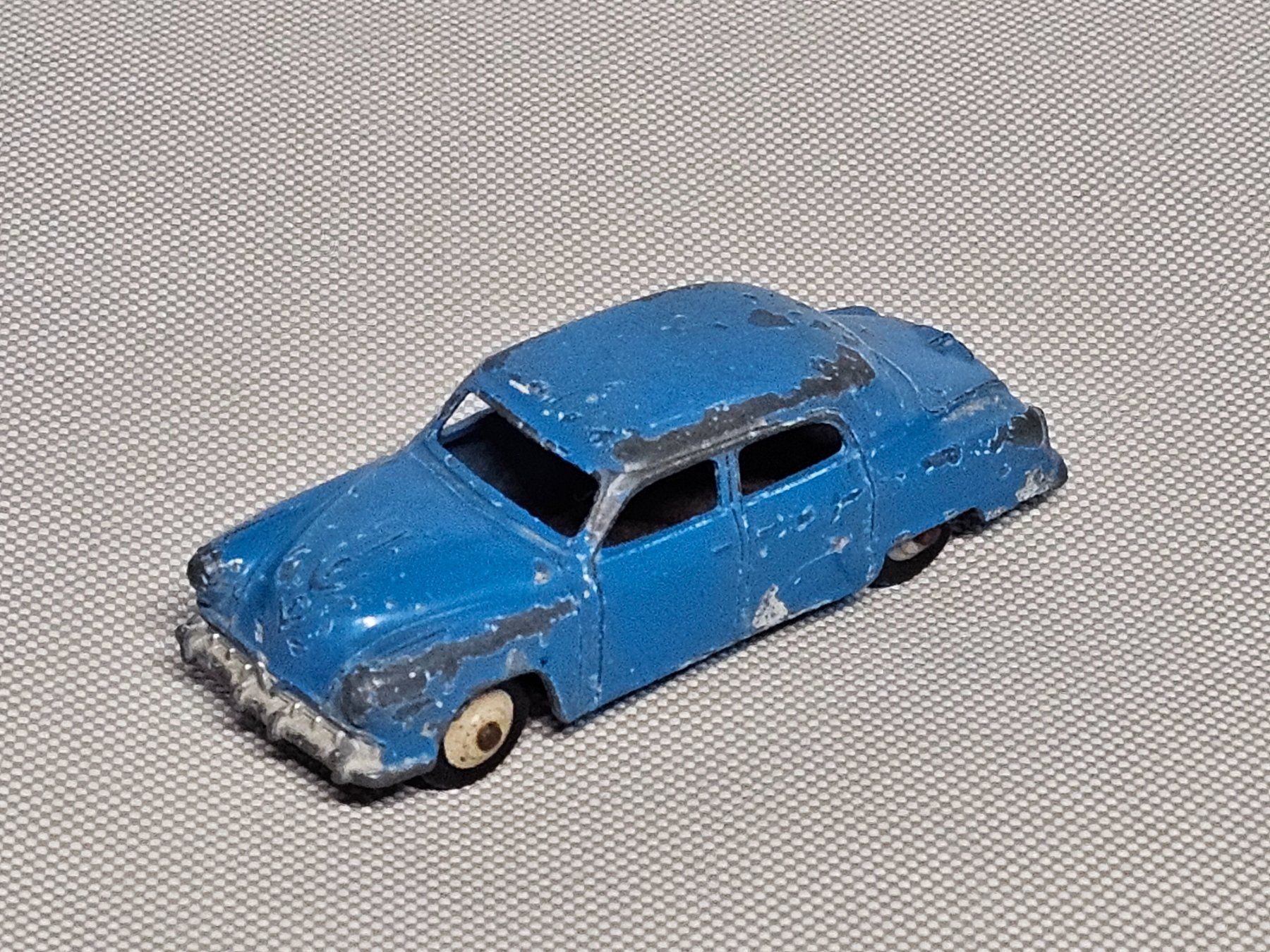 Dinky Toys Modellini d'auto: Dinky Studebaker – Usato da Starrkirch-Wil venduto da easygo13