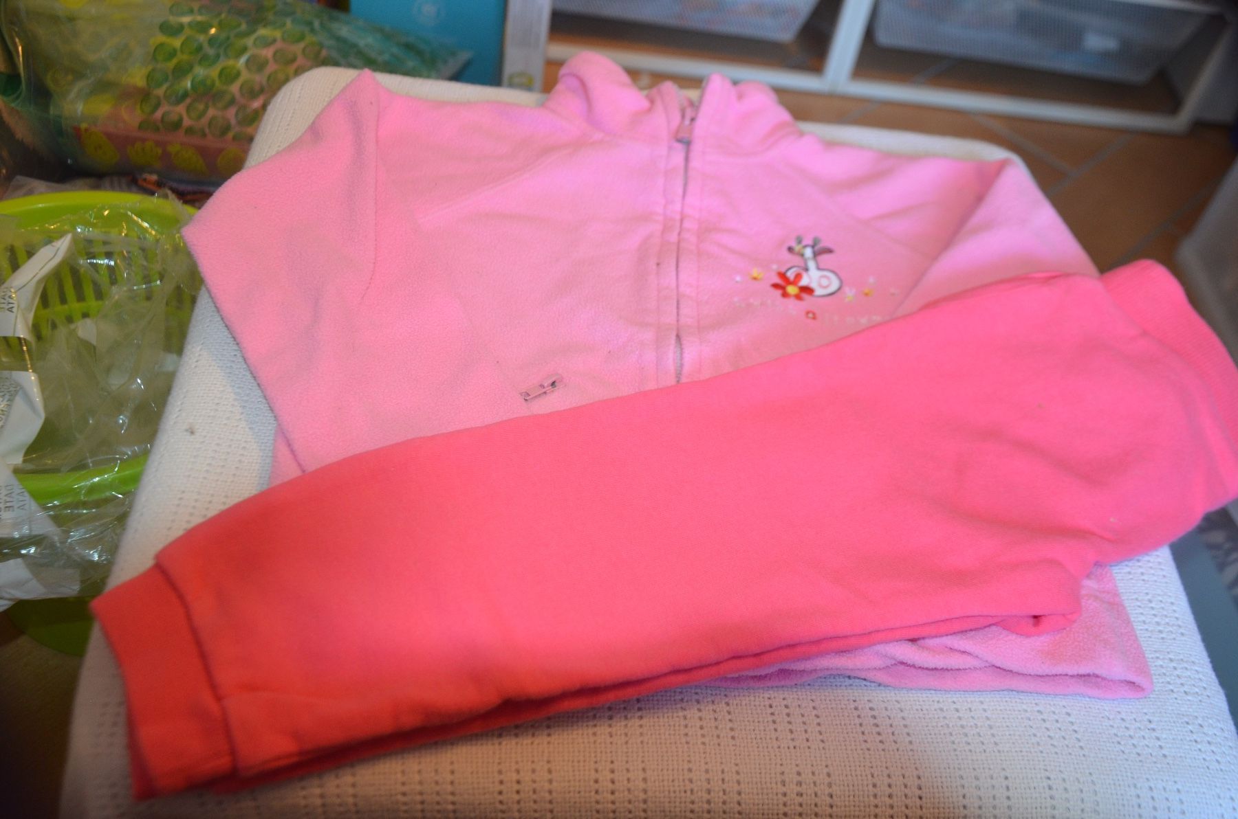Lotti & Set di vestiti: TAILLE 104 - VESTE SWITCHER + HOSE – Usato da Chiasso venduto da Dolly015 2