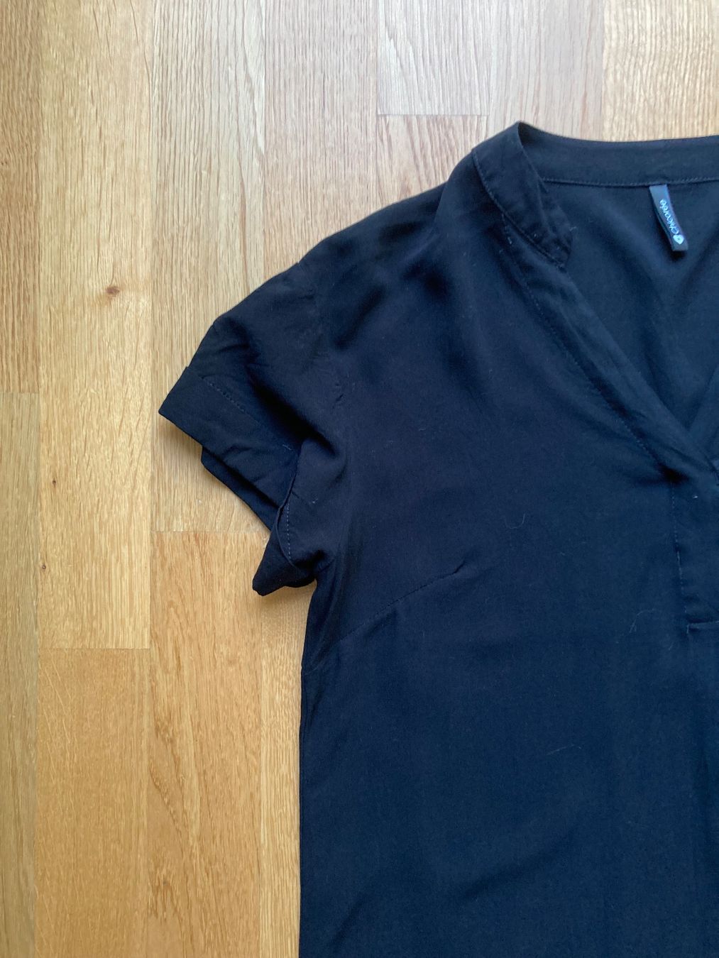 Camicette: Schwarze Longbluse | Chicorée * Grösse M – Usato da Basel venduto da AufeinenBlick 1