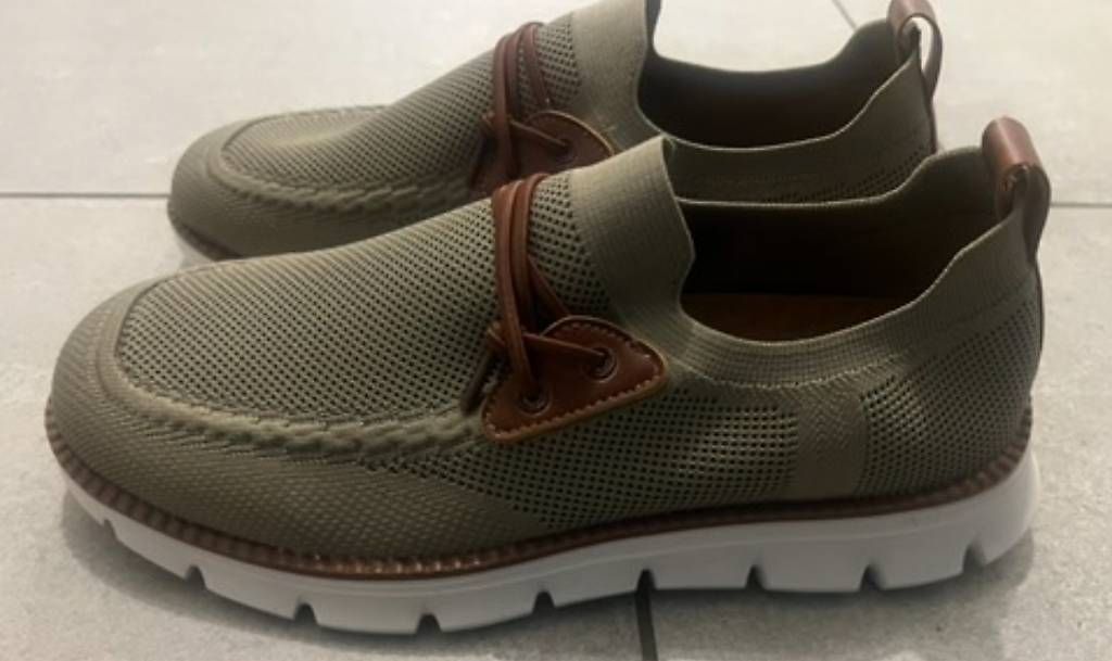Damenschuhe: LEICHTE SLIP-ON SNEAKER – Neu und originalverpackt aus Winterthur von keb_77j9 1