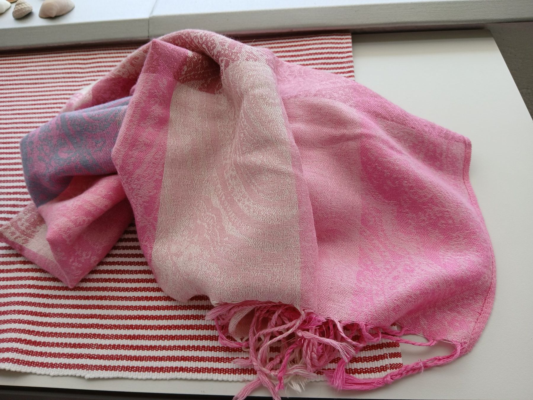 Foulards & écharpes: Schal, rosa blau – D'occasion à Zug par flormita