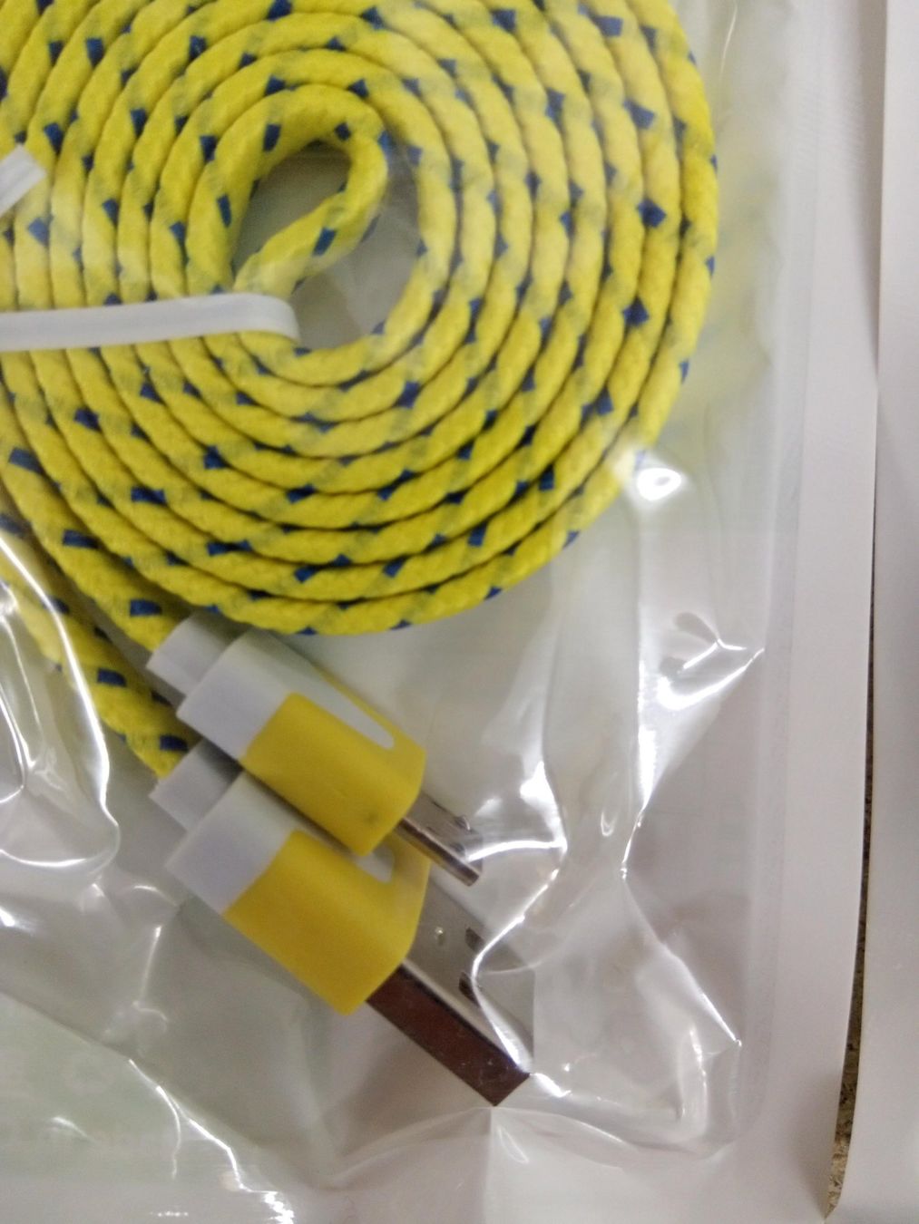 Cavi: microUSB zu USB Kabel, Nylon, flat, farbig – Nuovo e nell'imballaggio originale da Ermatingen venduto da rik4rdo 1