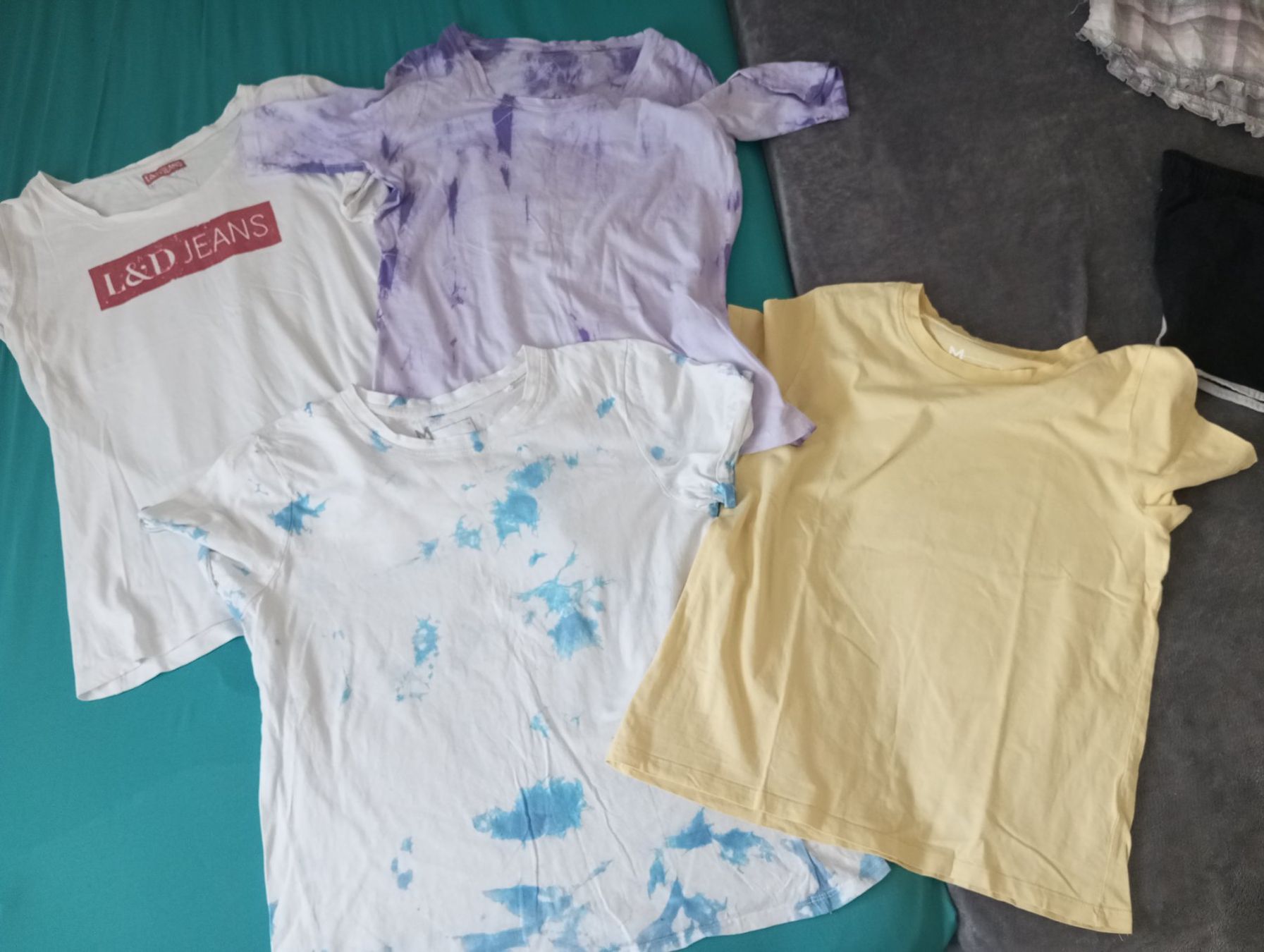 Kleiderpakete & -sets: T-Shirt & Shorts/kurze Hose – Gebraucht aus Amriswil von cbe_cr6q