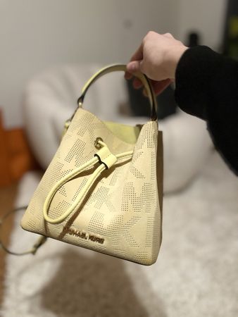 MK Tasche Beuteltasche Sommerfarbe gelb 🌼🌻