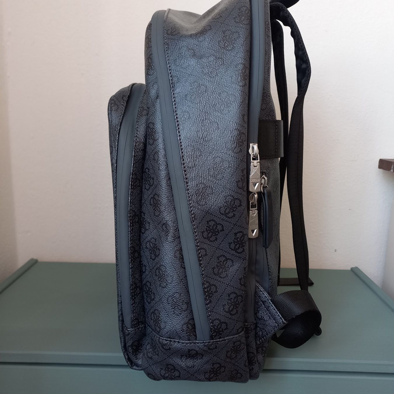 Guess Zaini: Zaino Guess – Nuovo (secondo la descrizione) da Lugano venduto da ioa_zp8h 2