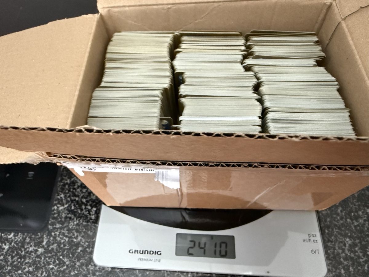 Pokémon Sammelbilder & Trading cards: Knapp 2.5 kg,  ca. 1500 Pokemonkarten – Gebraucht aus Jona von GeG001 2