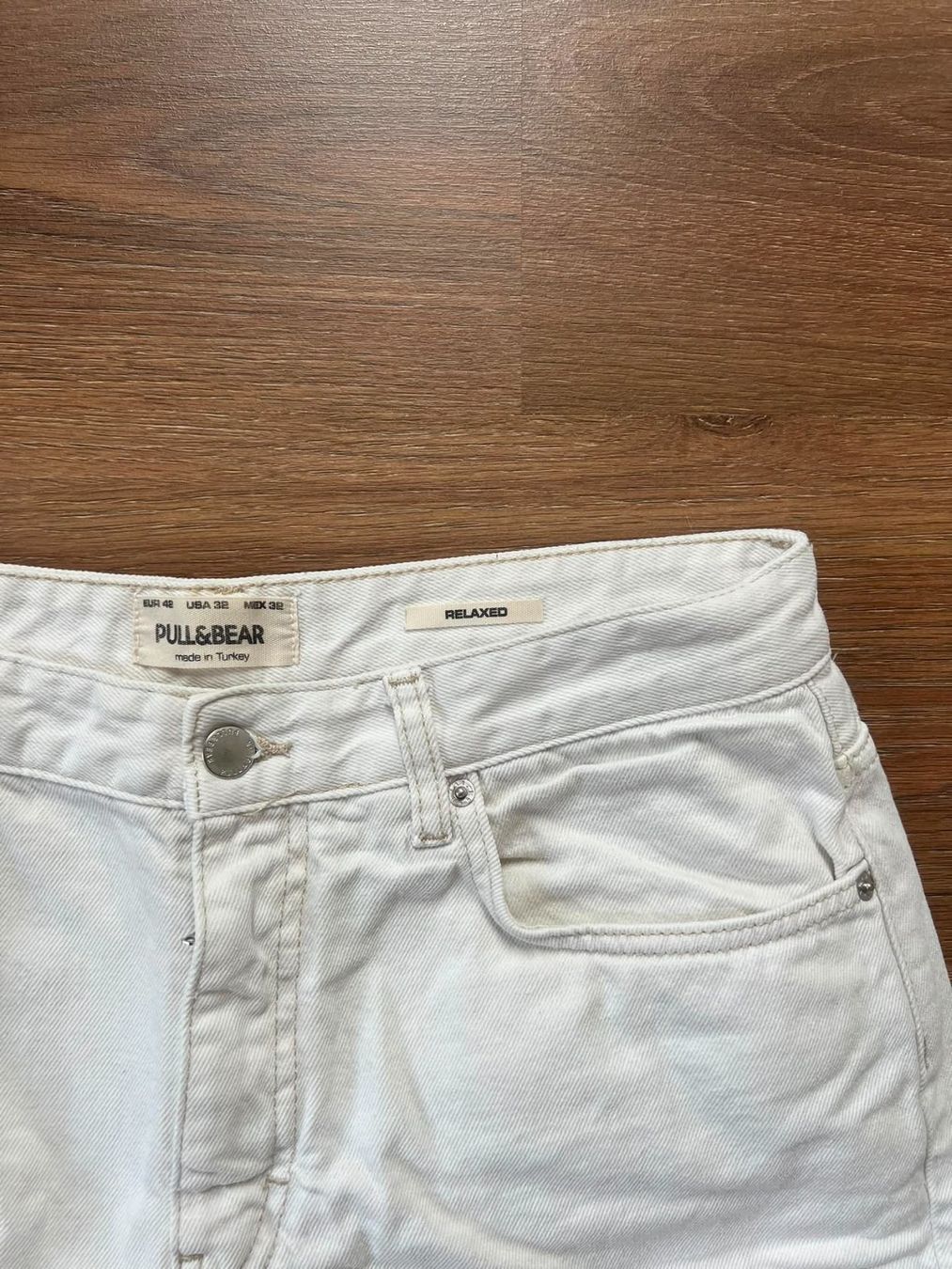 Pull&Bear Jeans: Short Pull & Bear blanc – Usato da Môtiers NE venduto da ElGreco3099 3