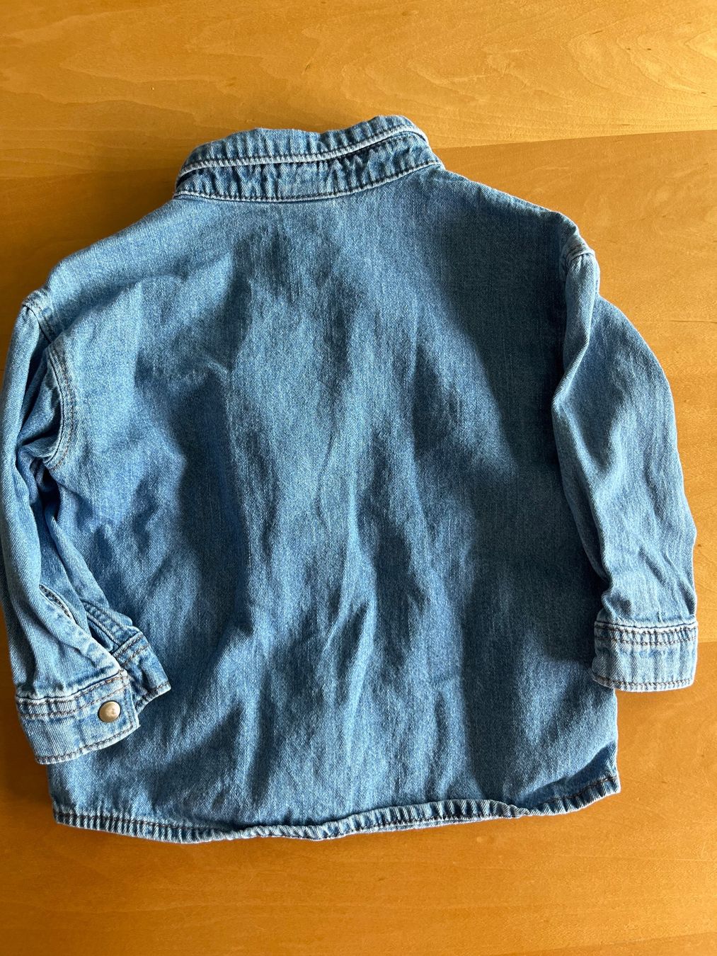 H&M Camicie, Top & T-shirt: Baby Jeanshemd Grösse 74 – Usato da Ziefen venduto da Madame1982 2