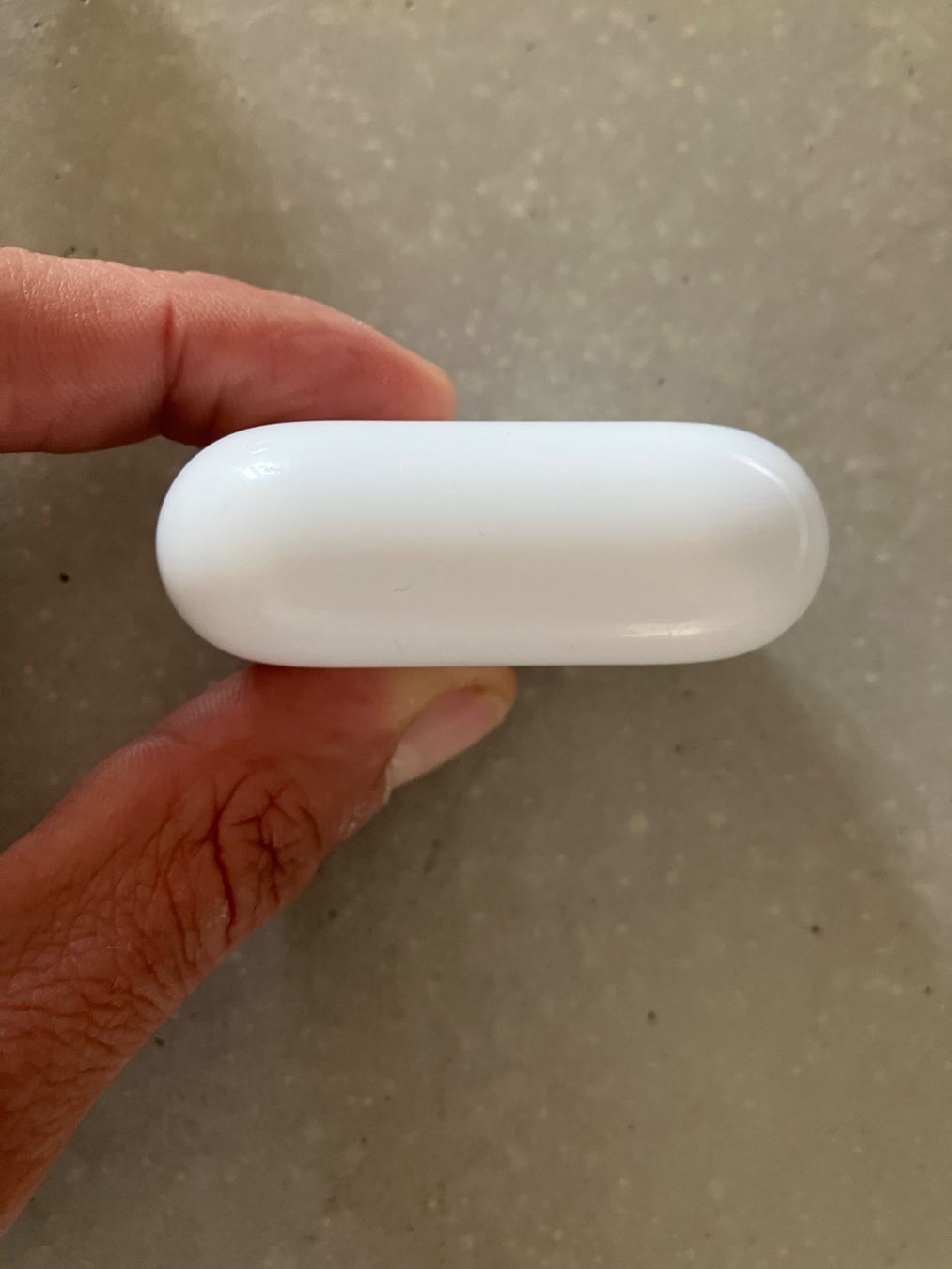 Apple Cuffie: APPLE AIRPODS PRO 2 Case – Usato da Lausanne venduto da mr.v 5