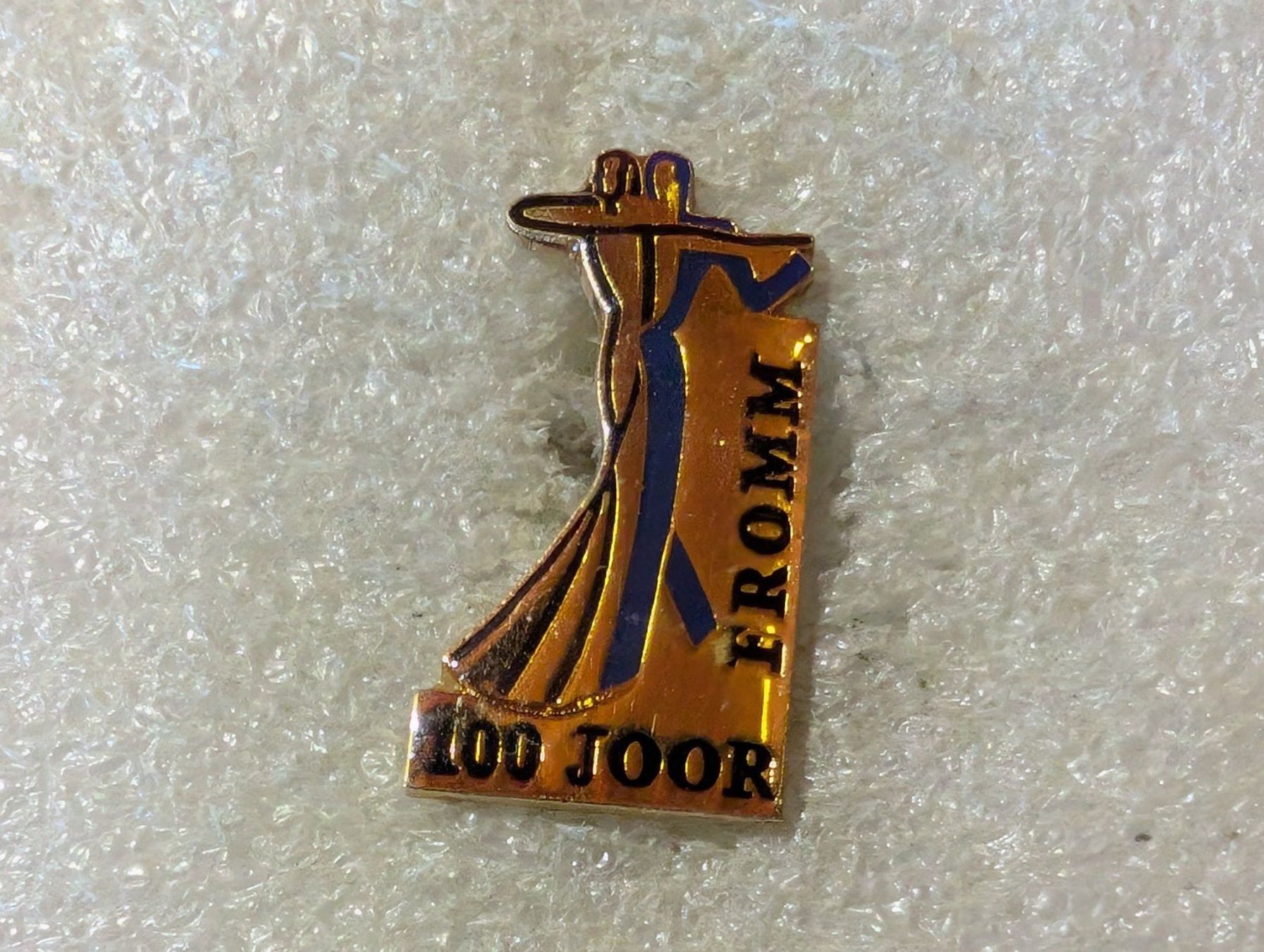 Plaketten & Abzeichen: Ansteckpin 184: 100 Joor Fromm – Gebraucht aus Oppligen von Pin-Fall-Shop