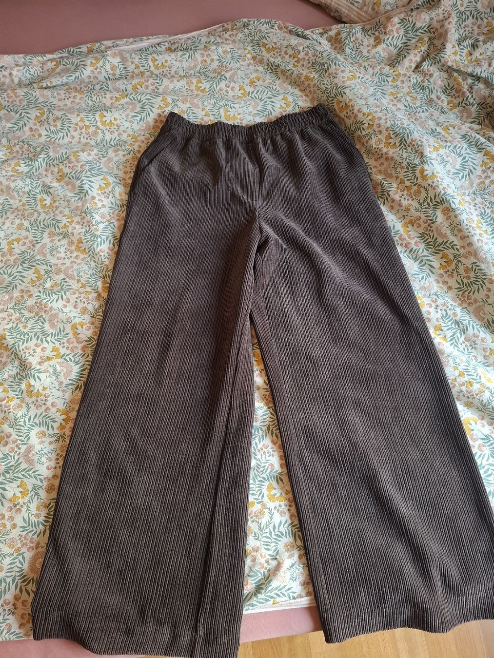 Pantaloni: Manchesterhose – Usato da Winterthur venduto da Simime