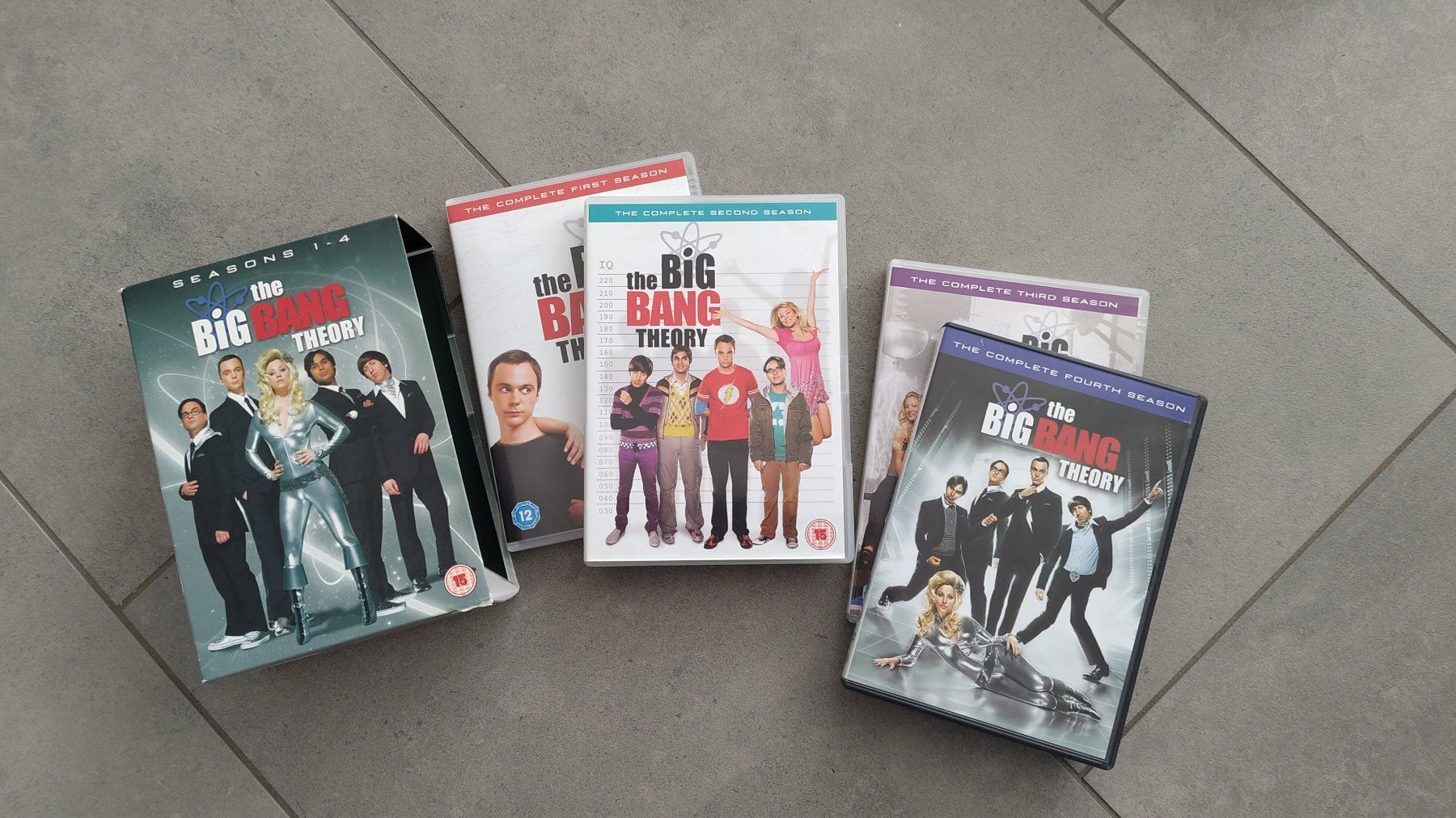 The Big Bang Theory DVD Box Season 1-4 (Gebraucht) in Zürich für CHF 10 ...