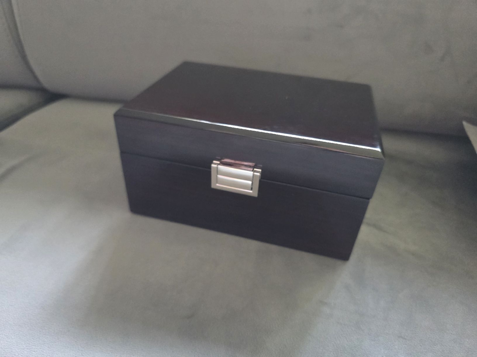 Casse di trasporto: Edle, dunkle Uhrenbox - Top Zustand – Usato da Dietikon venduto da deal4u.ch