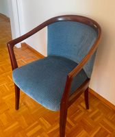 Eleganter Vintage Armlehnenstuhl / Sessel – Blau & Holz