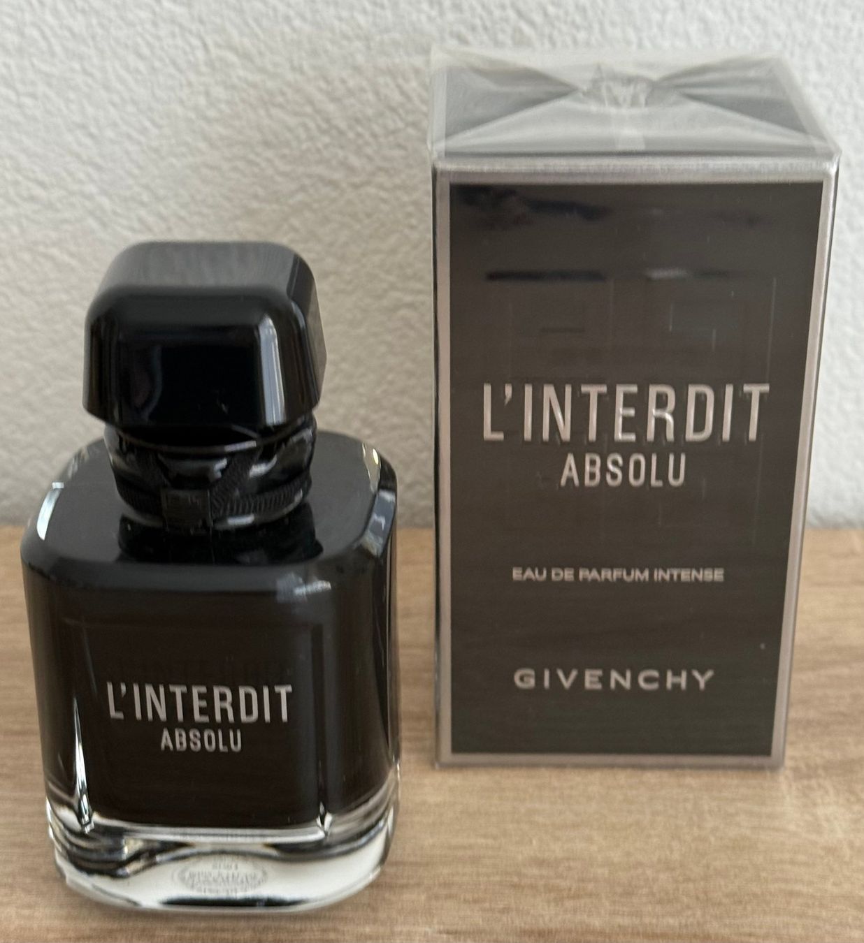 Givenchy Parfum & Eau de Toilette: Givenchy L’Interdit Absolu Eau de Parfum intense 80 ml – Neu und originalverpackt aus Frauenkappelen von HDPerle 9