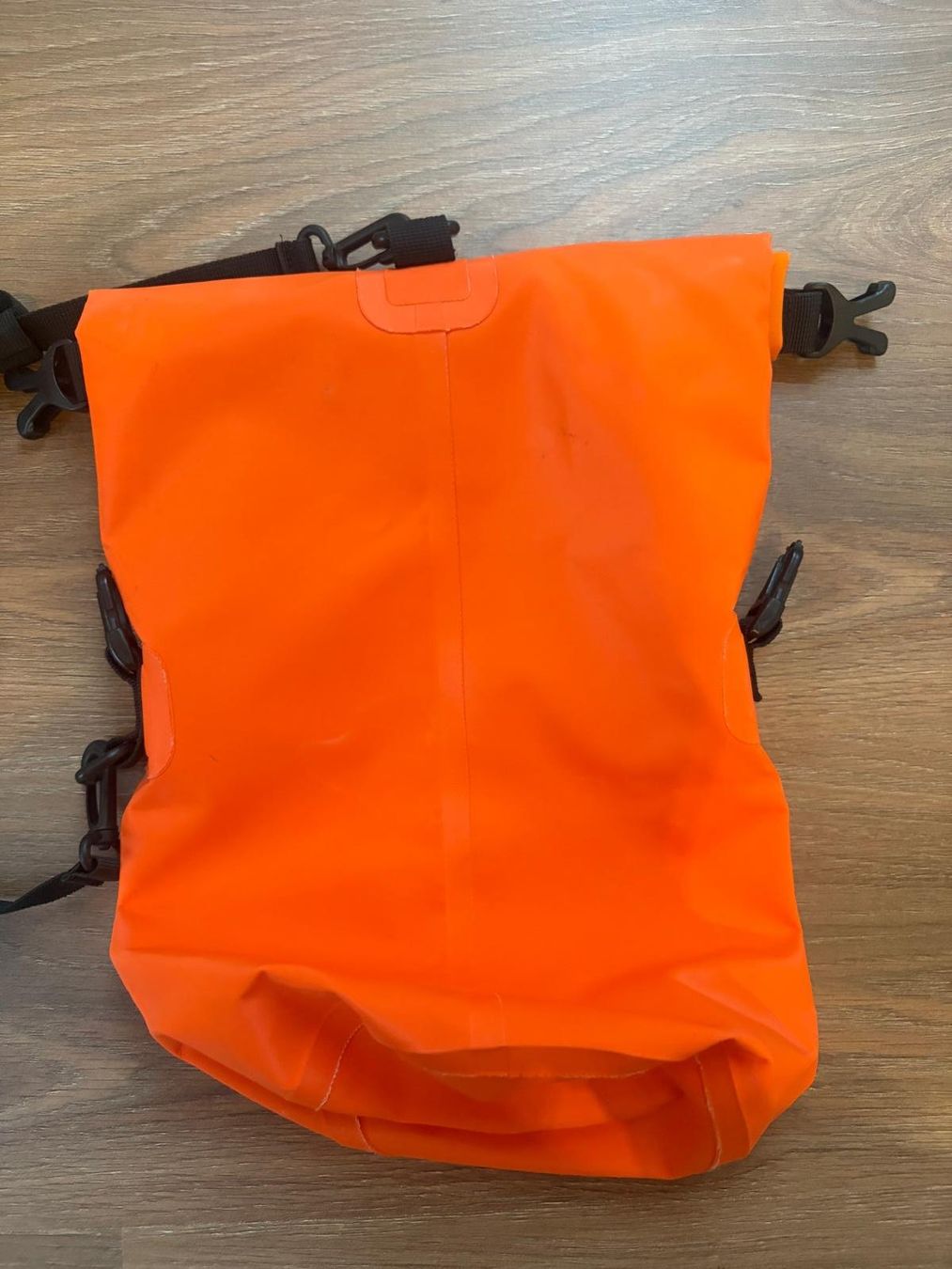 Decathlon Borse: Sac eau étanche Itiwit 10L orange – Usato da Môtiers NE venduto da ElGreco3099 2