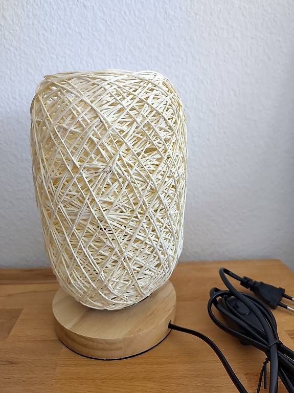 Lampes: Tischlampe beige NEU – D'occasion à Möhlin par Julia1313 2