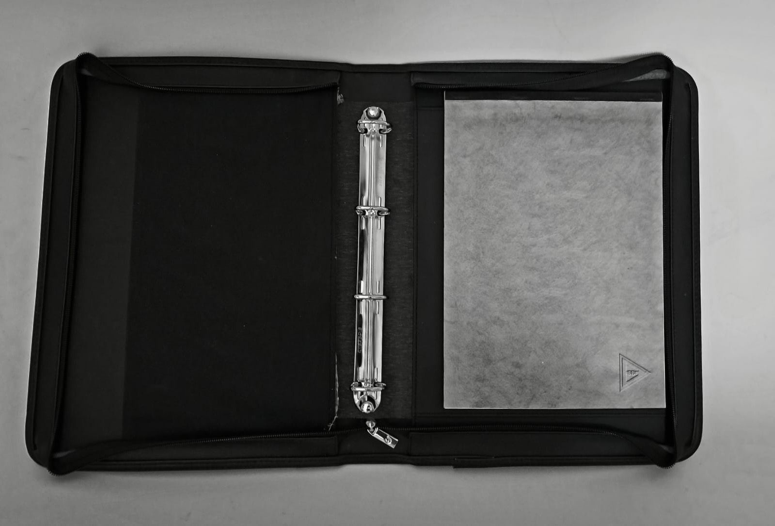 Valigie & Borse: Porte Document – Nuovo (secondo la descrizione) da VERNIER venduto da _Swiss_