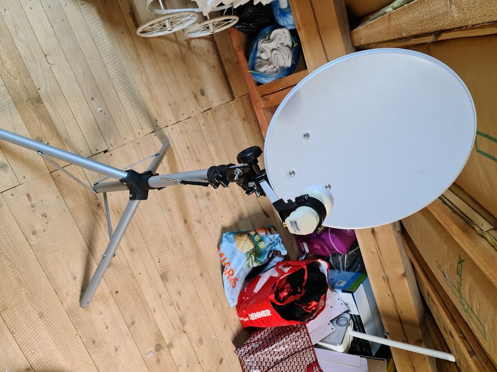 Mobile Sat Schüssel mit Finder Kaufen auf Ricardo