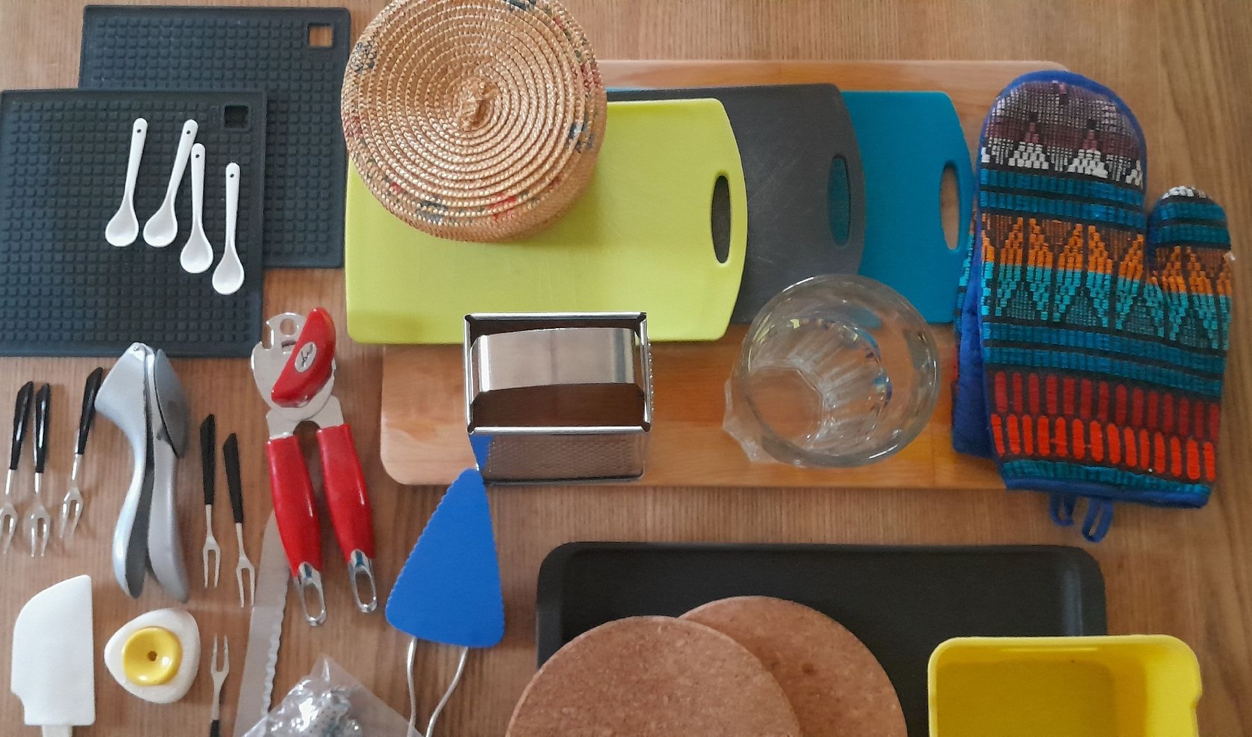 Set di piatti: Flohmarkt, Küchenkonvolut – Usato da Adlikon b. Andelfingen venduto da Kraemse 2