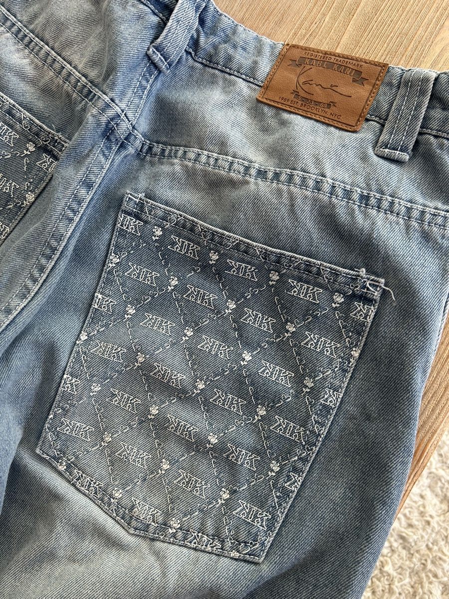 Jeans: Karl Kani Jeans Gr. 30 – Usato da Zumikon venduto da Carmel7