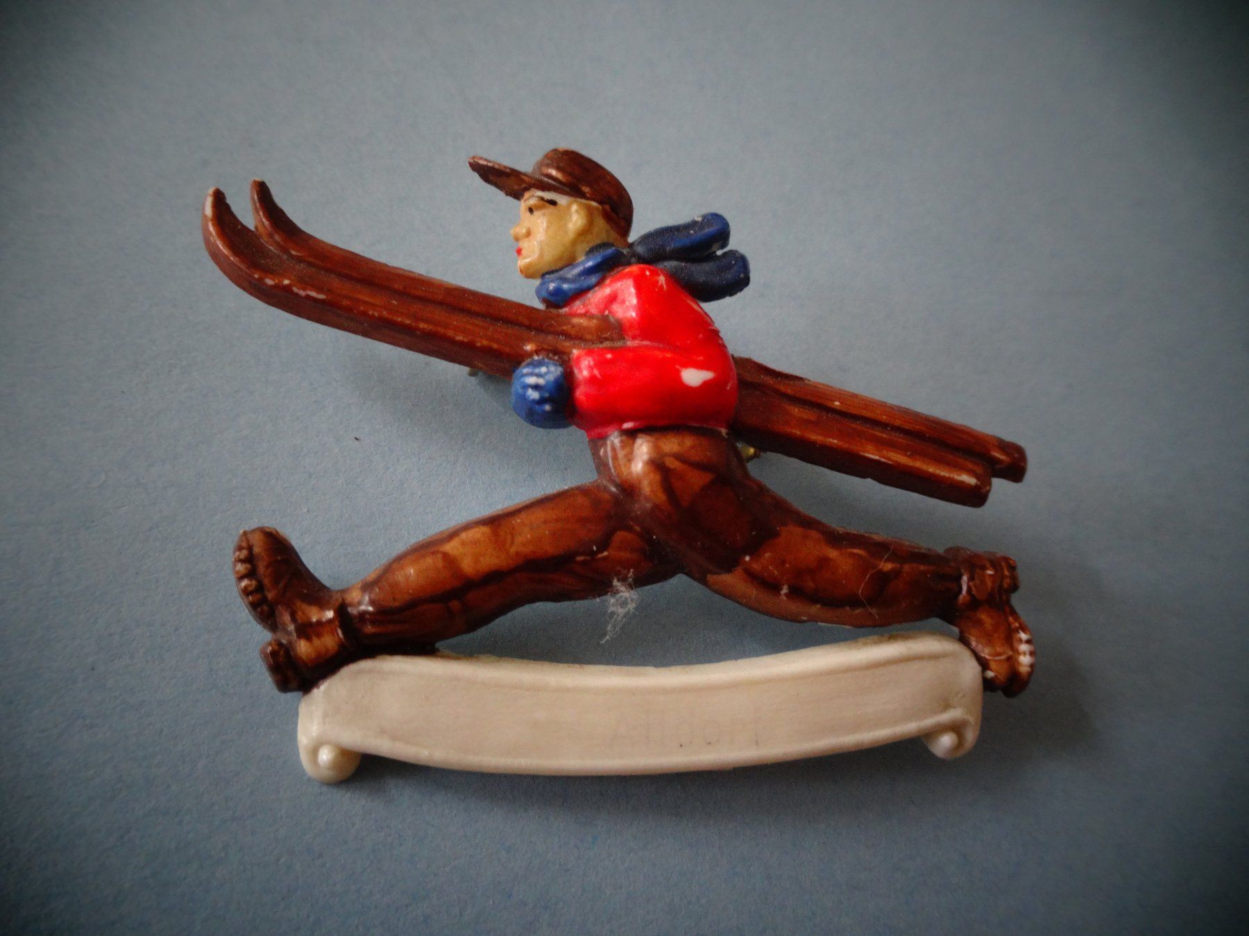 Broschen & Nadeln: Alter Anstecker Skifahrer – Gebraucht aus Neerach von jenny062 1