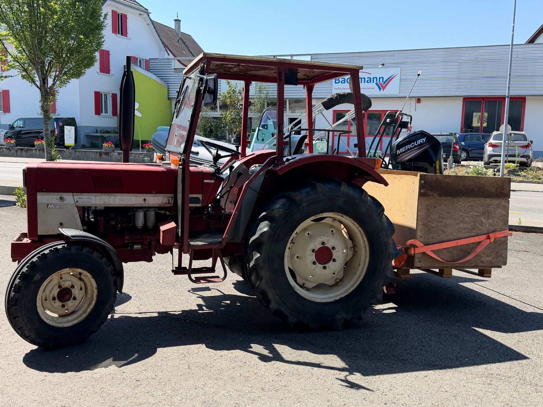 IHC Trattori: Traktor IHC 633,  Bj 1984 – Usato da Bottighofen venduto da Trompetchen 2