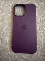 Apple iPhone 16 Pro Max Cover lila