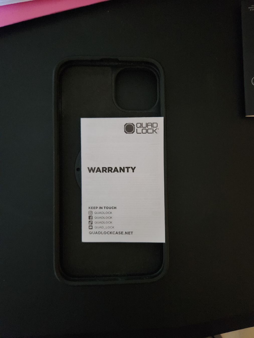 Quad Lock Cover & Protezioni schermo: Quad Lock Mag Case iPhone 14 Plus Black as good as new – Nuovo (secondo la descrizione) da La Neuveville venduto da Gary.T 1