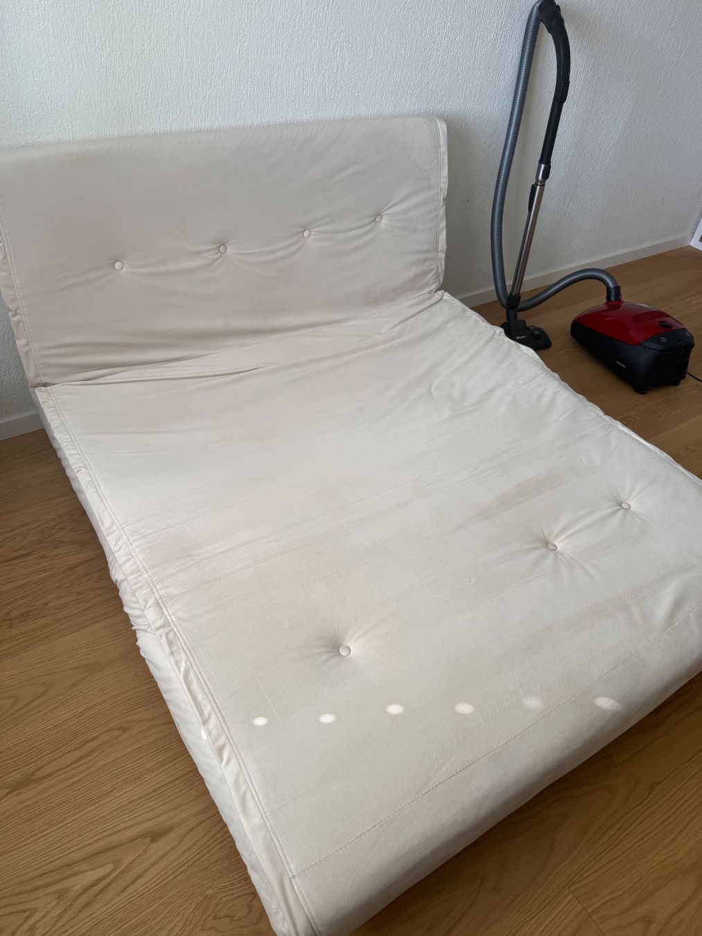 Beliani Sofas: Sofa bed beige, good condition – D'occasion à Steinhausen par tia_8jj2 4